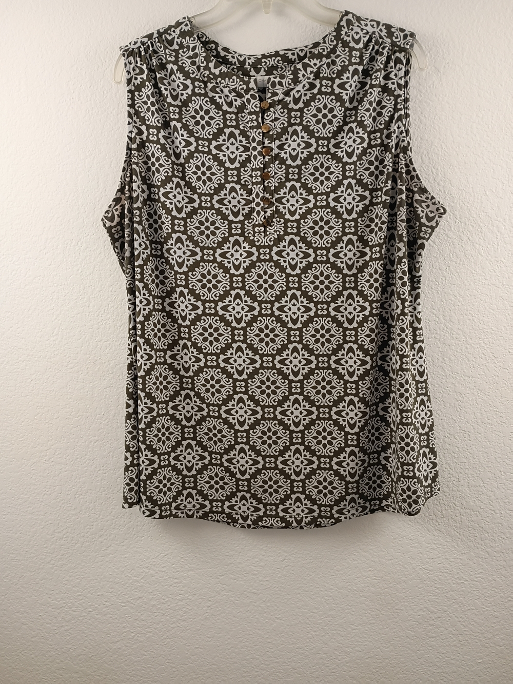 Charter Club Woman 1X Olive Green White Medallion Sleeveless Henley Tunic Top